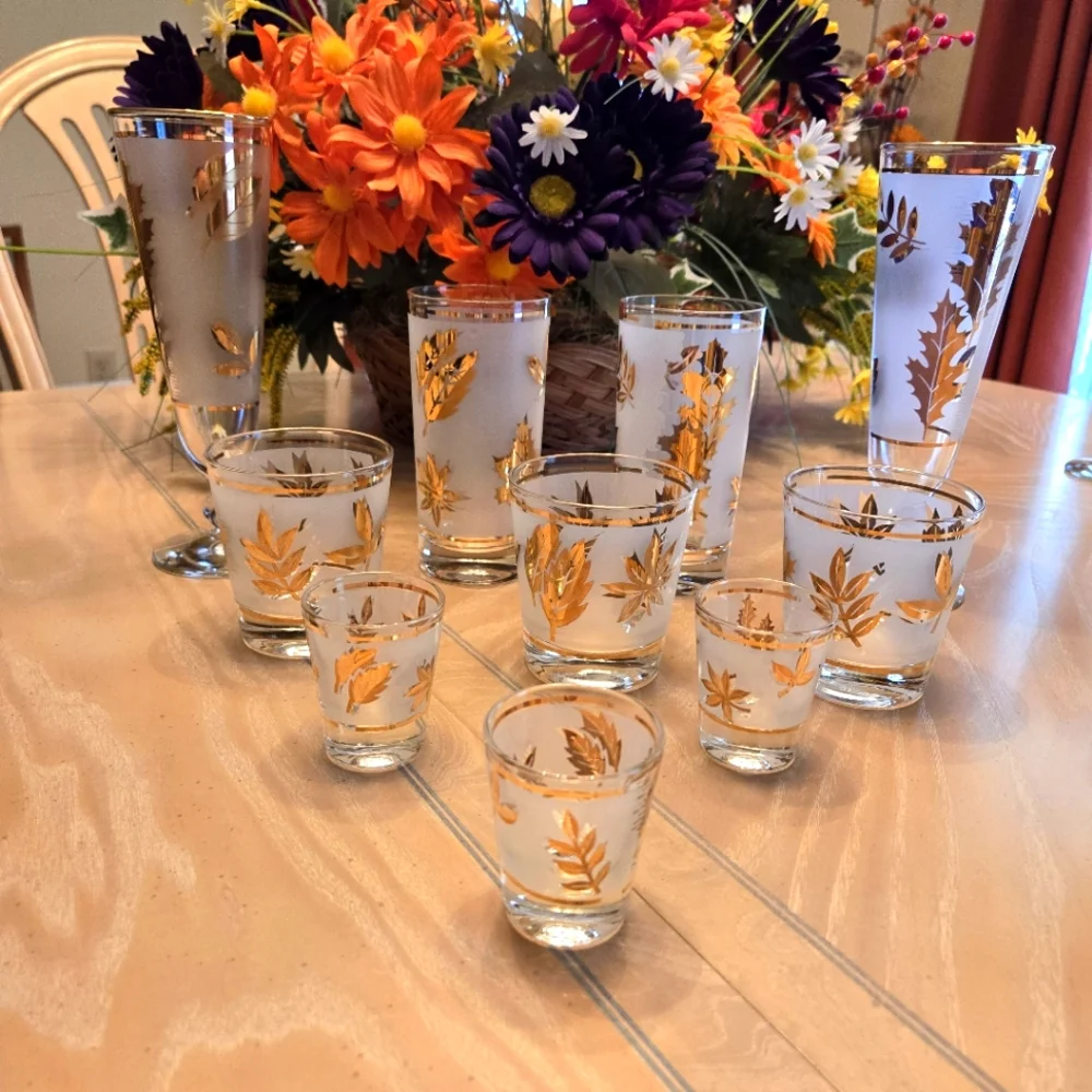 Vintage Gold Leaf 3-2-3-3 Bar Glasses, 3 Pilsner, 2 Tumbler, 3 Highball, 3 Shot